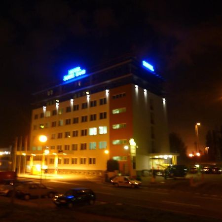 Hotel Jurki Dom Bratislava Eksteriør bilde