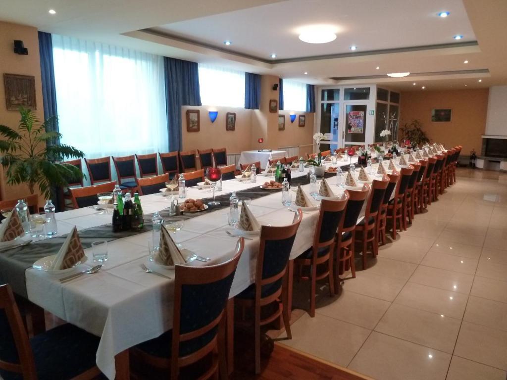 Hotel Jurki Dom Bratislava Eksteriør bilde